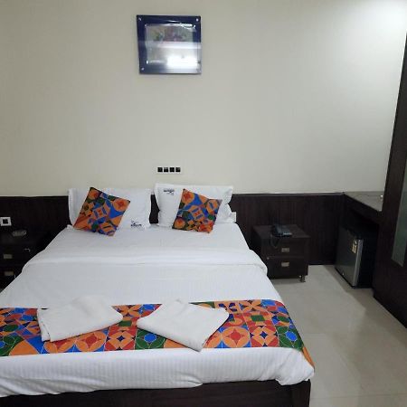 Westernsuites Hotel / Spa Bangalore Eksteriør billede